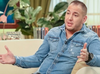 Curtis !Hatalmas botrány ! Egyre több sztár bukik le a félrelépésükkel ! Végül kikerült a netre Curtis sze...x videója !