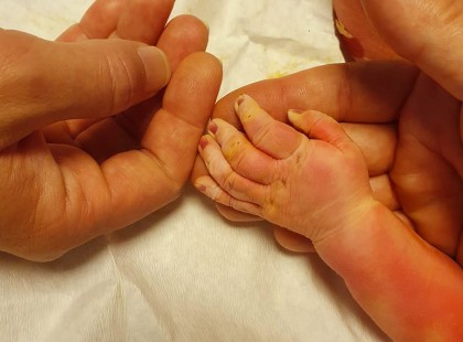 Hazazavarták Ádám terhes feleségét, sajnos meghalt az újszülött ! Ez a magyar egészségügy!