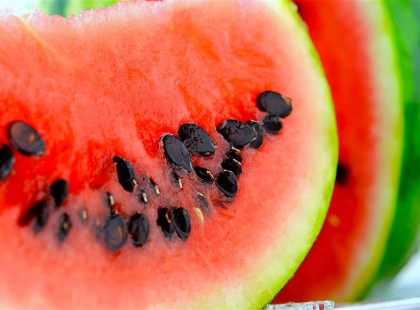 Mi lesz, ha lenyeled a dinnye magját? Ez történik vele a testben, jó ha tudod!