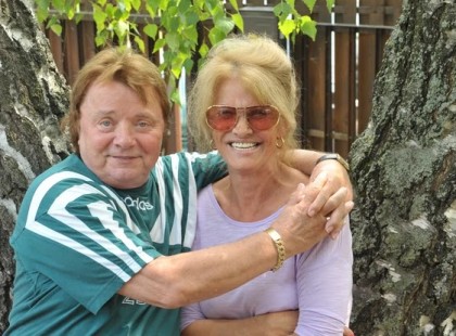 Fájó szívvel tudatjuk, hogy meghalt Aradszky László özvegye.. a fia jelentette be a szomorú hírt