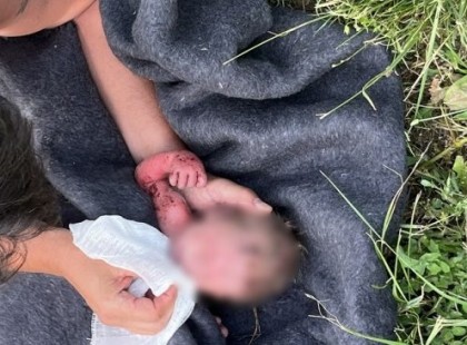 Meghalt a Baranya megyében talált újszülött kisbaba. Hajtóvadászat indult az anya ellen