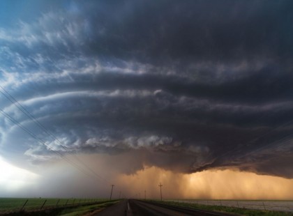 Rendkívüli figyelem! Ekkor érkezik a szupercella! !12 megyére adtak ki figyelmeztetést! Károkozó szél, nagyméretű jég és felhőszakadás jön!