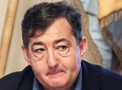 A hirtelen növekvő áremelkedések egyik legnagyobb vesztese Mészáros Lőrinc. Úgy tűnik neki is össze kell rántani a gatya madzagot