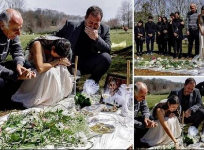 Esküvője napján menyasszonyi ruhában az oltár helyett vőlegénye sírja elé vonult