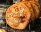 Mi folyik itt?! 2000 a sima lángos, 4900 a burger, ha tejfölt is kérsz plusz egy ezres...