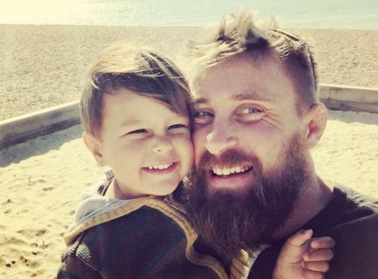 Kedves ismerőseim !Meghalt a 3 éves kisfiam!Isten Veled Angyalka