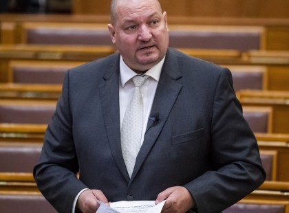 Most érkezett! Németh Szilárd rendkívüli rezsibejelentést tett: megvannak az új energia és földgáz árak!