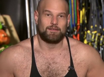 Kocsis Tibor összeházasodik a férjével. 