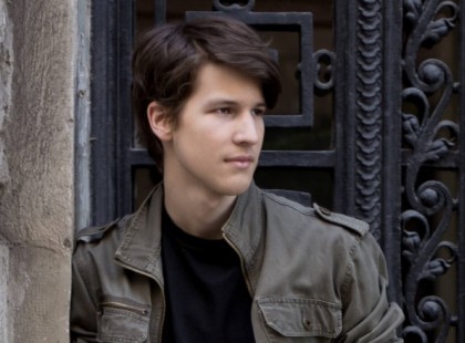 László Attila merészen feldolgozta a Republic együttes ikonikus slágerét – a végeredmény a legnagyobb várakozásainkat is felülmúlja