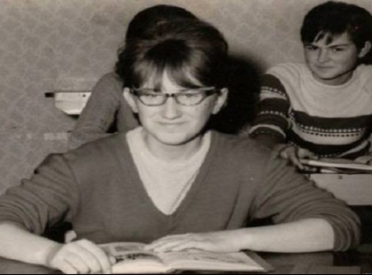 Apja megtiltotta a lánynak, hogy megtartsa a kisbabáját. 30 évvel később megcsörren a telefonja: