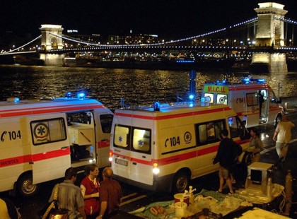 Kirúgta a kormány az OMSZ vezetését!Az OMSZ vihart ígért augusztus 20-ra , de nem lett -> kirúgják a vezetőket