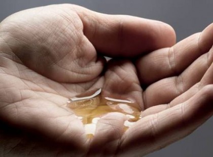 A barátnőm rendszeresen vásárolt babaolajat. Amikor elárulta mire használja, azonnal vettem én is