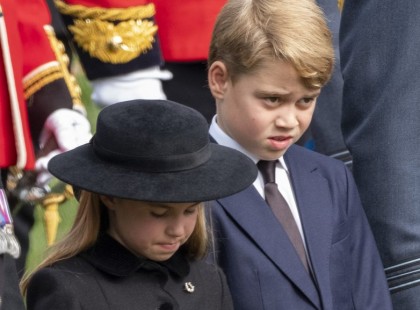 Olyat tett Sarolta hercegnő Erzsébet királynő temetésén, amit csak a felnőttek szoktak