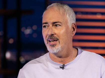 Hajós beleszállt az X faktor mentorokba..az normális, hogy zenés műsorba olyan emberek válogatnak, akik nem játszanak hangszeren?