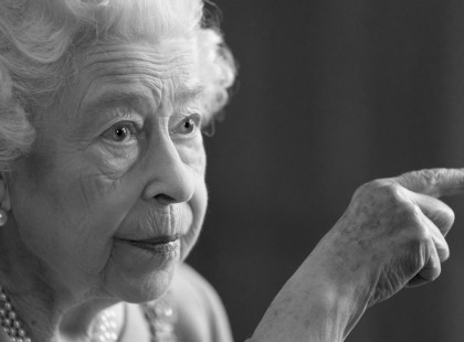 1 perce jelentették be! Drámai hír! Sorra indulnak Erzsébet királynőhöz a hozzátartozók - percről percre