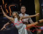 Dancing with the Stars :Csobot Adél hatalmasat villantott! Ruháját habár táncra tervezték, így is hamar olyat mutatott, amit biztosan nem tervezett.