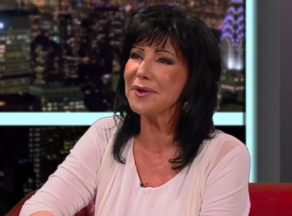 Tangában pózolt a 67 éves Szűcs Judith