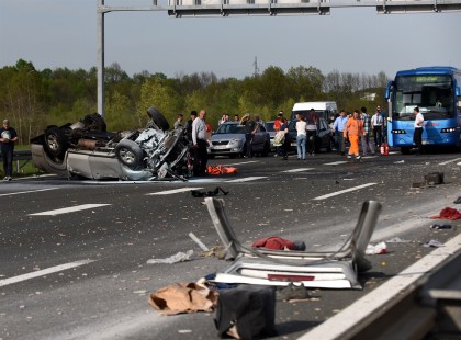 1 PERCE ÉRKEZETT: Baleset az autópályán! Közel 4 km-es a torlódás!A helyszínelés jelenleg is tart, a torlódás közel 4 kilométeres.