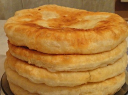 Ha ezt a receptet megismered, soha többé nem veszel kenyeret! Puha kefires lepény – gyorsan elkészíthető és finom