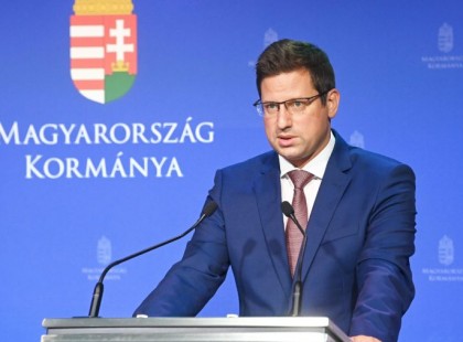 Gulyás: jelentős béremelést kapnak a pedagógusok - pedagógusok átlagbére 777 ezer forint lehet.