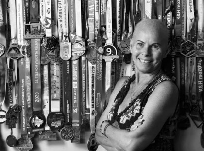 Mély fájdalommal tudatjuk, hogy édesanyánk ma visszaadta a lelkét a teremtőnek...Zsuzsa 54 éves volt...