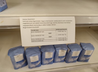 Tegnap bementem Miskolcon a Tescóba cukorért...6 helyen nem volt, erre a boltos Nő ezt mondta ..
