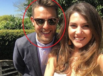 A nőnek bemutatják lánya leendő férjét- az anyósjelölt elsápad, felpattan, és becsapja maga mögött az ajtót. Ekkor..