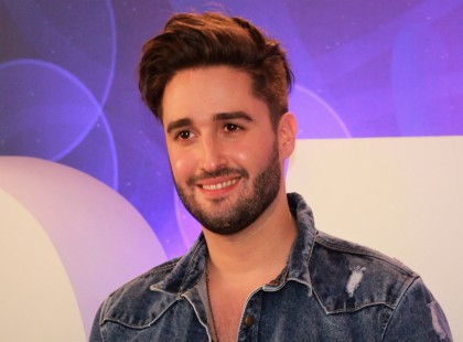 Dráma: kisebesedett Király Viktor keze a kapálástól.. mentőt akartak hívni rá