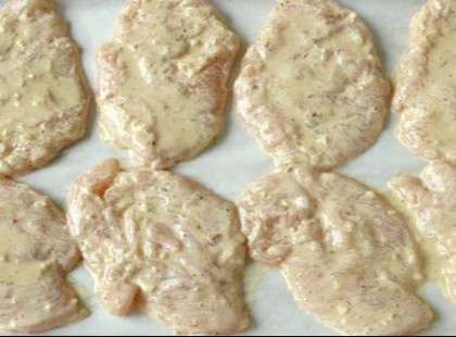 Hogyan panírozz liszt nélkül? Ezzel a módszerrel 100-szor finomabb lesz a rántott hús!