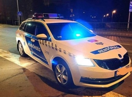 Kedves ismerősök aki karácsony alkalmával fényekkel akarja dekorálni az udvarát, házát azok jobb ha ezt tudják!