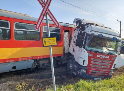Kiderült az igazság! Valószínű ez okozta a vonatkatasztrófát, ezért került tizenkilenc ember a kórházba