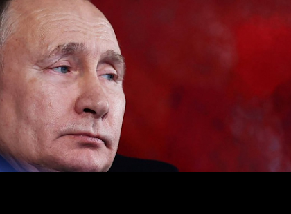 Drámai hír : Putyin golyóval a fejében .....