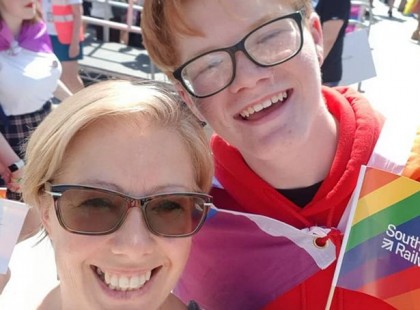 Kedves ismerősök ! Ez az iskolai zaklatás eredménye… Zaklatók most boldogok vagytok?A mi édes 15 éves kisfiúnk ma reggel meghalt...