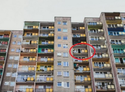 Kilakoltatás várt rá, inkább kiugrott. A kecskeméti férfi azonnal szörnyethalt