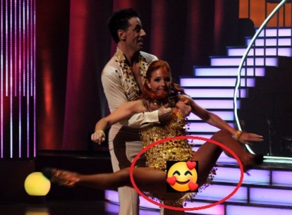 Szombat Esti Láz:Keleti Andrea hatalmasat villantott! Ruháját habár táncra tervezték, így is hamar olyat mutatott, amit biztosan nem tervezett.-videó