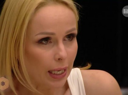 Hatalmas tragédia ! Köllő Babett vallomása:ezért haltak meg az ikerbabáim