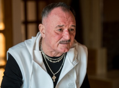 Nagy Ferónak már fűtésre sincs pénze, 16 fokban alszik a feleségével