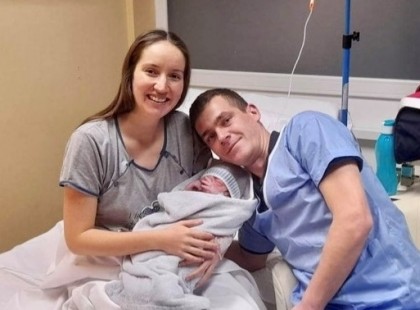 Ma hajnali 01:00-kor ANYA lettem 6 év házasság után ??? Kisfiam született Aki gratulál, Isten adja meg neki, ami hiányzik neki az életéből!! ❤️❤️