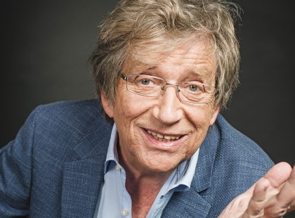 Ma 75 éves Kern András. Boldog születésnapot neki! ? akinek az volna az egyetlen kívánsága, hogy üzenetét osszuk meg minél többen! 