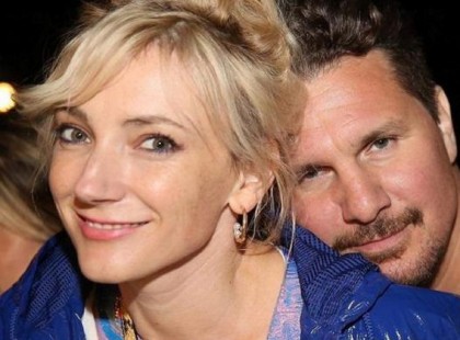 2023 legcukibb fotója! friss fotón Nagy Ervin és Borbély Alexandra ikerbabája: így bújik a pici Franciska a dédmamájához