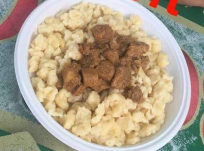 Nem találják ki, mennyibe került ez a szaft nélküli száraz pörkölt nokedlivel Siófokon