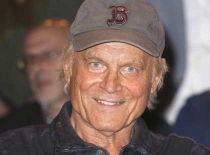 82 éves a vakítóan kék szemű Terence Hill, aki ötven éve ugyanazt a nőt szereti