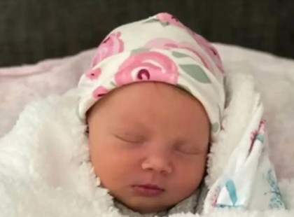 Újszülött kislányt találtak a babamentő inkubátorban