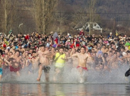 1 perce jött a hír! KÁOSZ A Balatonnál! Sok helyen menekülnek a turisták!