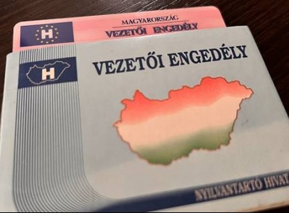 Hatalmas változás jön a B kategóriás jogosítványoknál