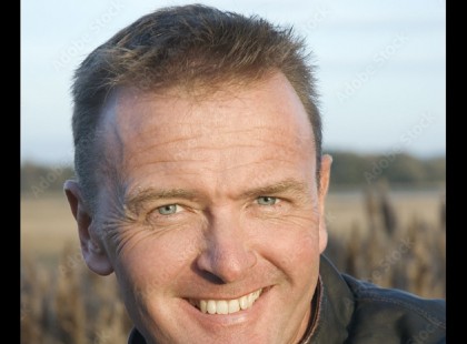 1 perce érkezett:Meghalt a kórházban a Nyíregyházán földbe csapódó ejtőernyős