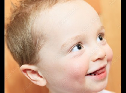 Meghalt egy 2 éves gyerek Szentesen, a medencében találták meg