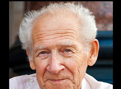 76 éves bácsi lett öngyilkos a Mammutnál