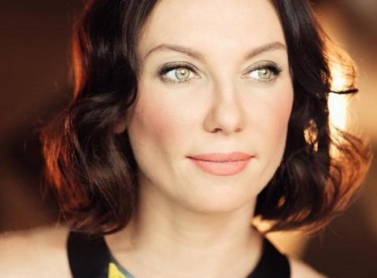 Ez nagyon durva! NEM fogod elhinni mennyit keres Rúzsa Magdi másfél órás  fellépés alatt! ITT a pontos összeg : Hát sokmindenre fel voltunk készülve, de erre nem!