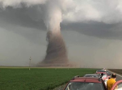 Itt a világvége! Hatalmas tornádó volt Romániában is - videó